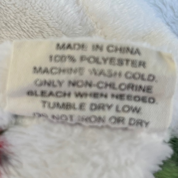 Artic Holiday Christmas Truck Throw - Picture 4 of 4